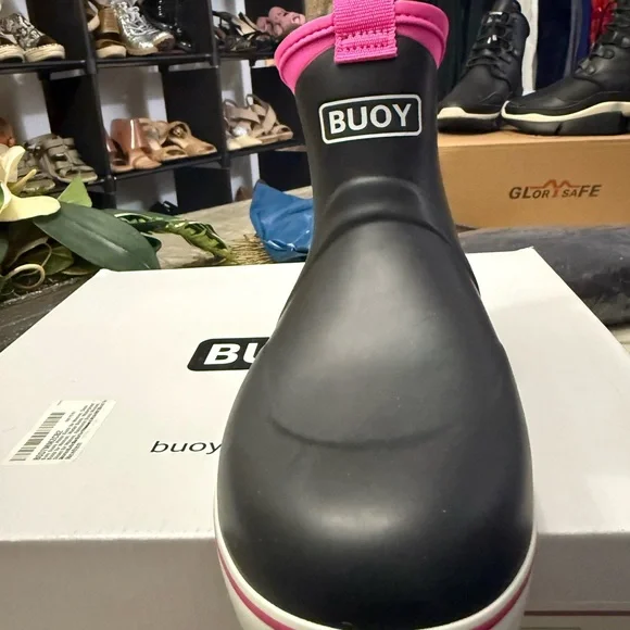 Stylish Black and Pink Women's Rain Boots - Picture 5 of 11